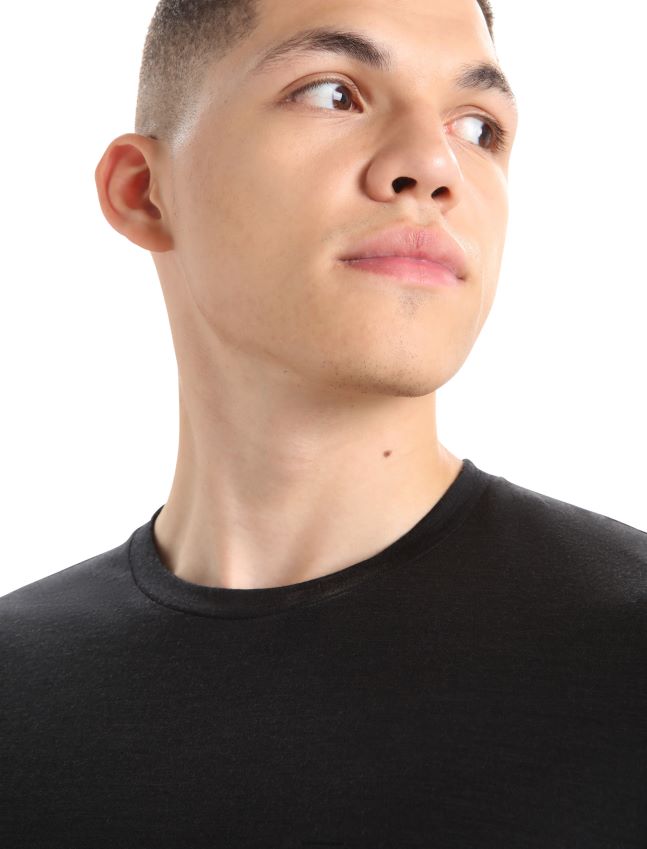 הַלבָּשָׁה Icebreaker מרינו tech lite ii חולצה עם שרוול קצר שָׁחוֹר גברים 42N8VN22